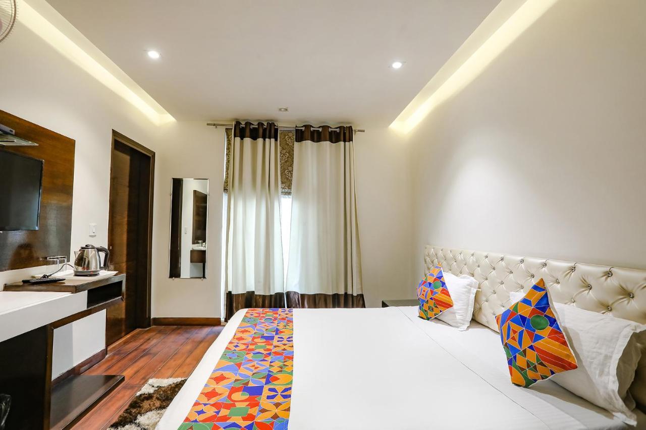 Fabhotel Grand Stay Yeni Delhi Dış mekan fotoğraf